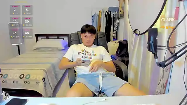 clarkdangerous Chat XXX in diretta
