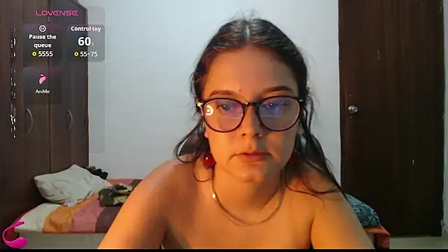 MadieeLorez লাইভ XXX চ্যাট