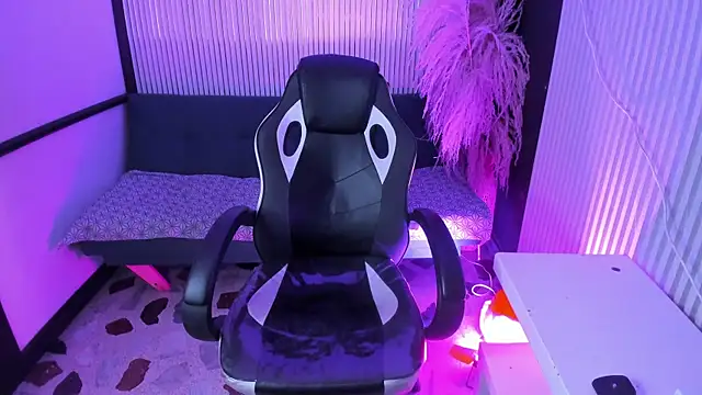 Chat +18 de DemiPrince_ ao vivo