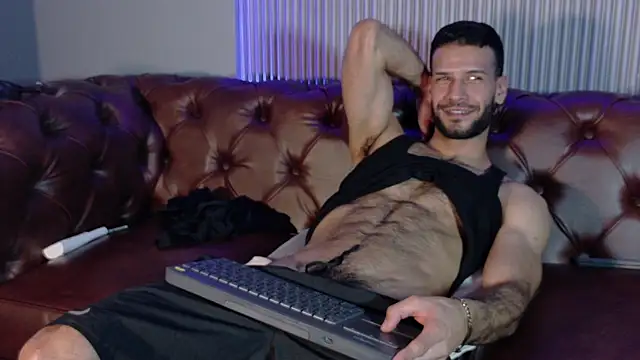 Jacob_Benelli's Live XXX Chat