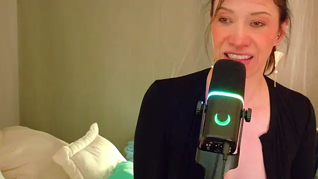magali_19's Live XXX Chat