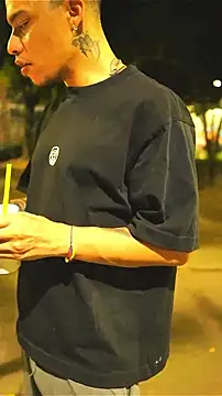 XXX chat uživo modela AlphaMasterXxx