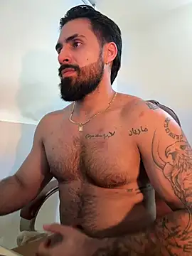 Chatroom XXX en direct de Ryan_Black3