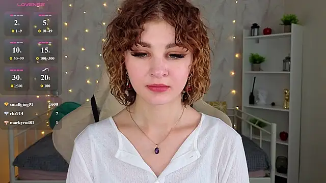 Kira__Fluffy's Live XXX Chat
