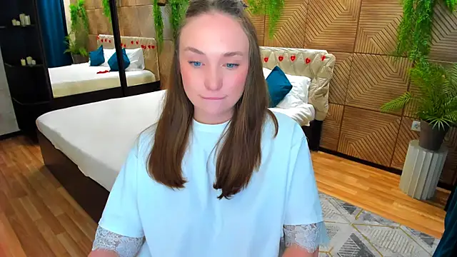 TrueReincarnation's Live XXX Chat