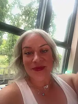 Czat XXX na żywo – Cherry_Blaster