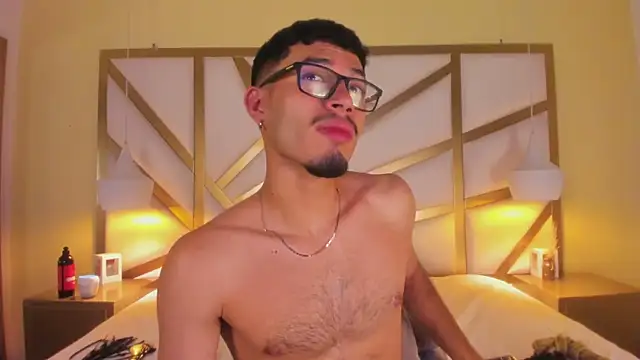 XXX chat uživo modela Jaxon_Carter