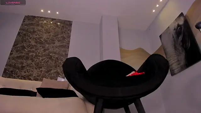 ZaraKafruni Adlı Modelin Canlı XXX Sohbeti