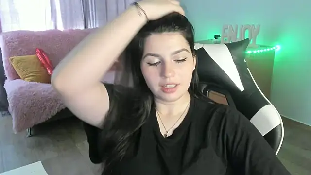 KisaModeln Live XXX chat