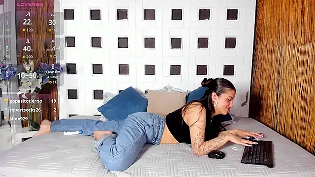 madydoll_ Chat XXX live