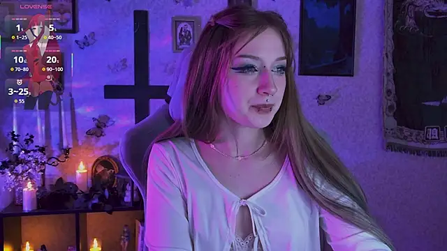 LiliLuna Chat XXX live