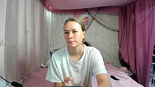 leila_bambi_'s Live XXX Chat