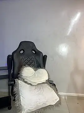Онлайн чат XXX Sebastian_Vega