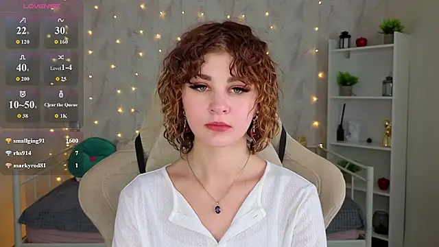 Kira__Fluffy's Live XXX Chat