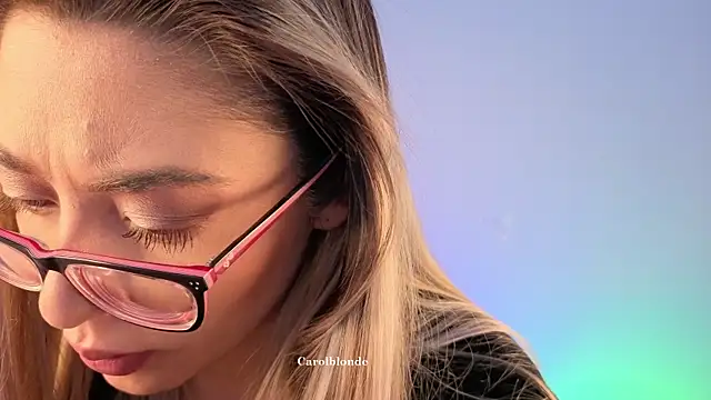 Carolblonde's Live XXX Chat