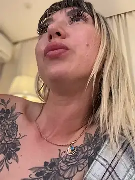 XXX chat uživo modela TeaseBabeXXX