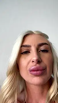 Živý XXX chat Mia_Roxie