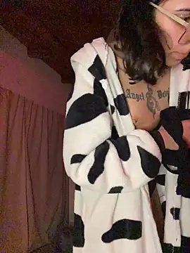 Poison_Ivy_29n Live XXX chat