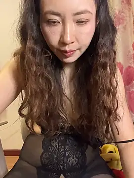 צ'אט XXX בשידור חי של mimi_181