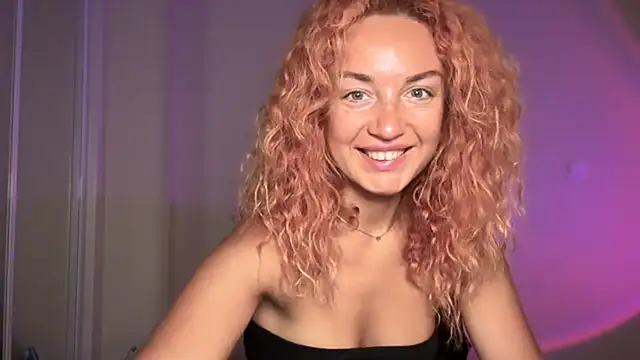 Reddgiirl's Live XXX Chat