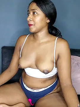 Chat +18 de Berry_Bans ao vivo