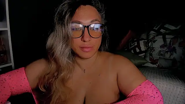 CumOnMy_TitsのライブXXXチャット