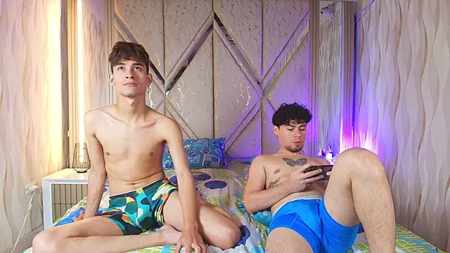 Twinfire_zeus – Naživo XXX chat