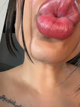 Chat XXX en directo de Serafina_del_Mar__