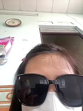 Rose_Linh's Live XXX Chat