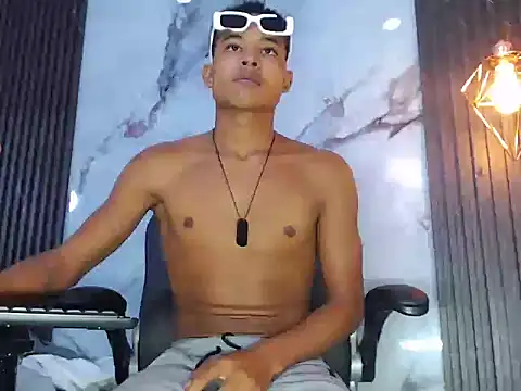 RafaelVander's Live XXX Chat