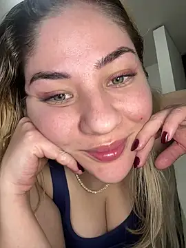 Chat XXX ao vivo de Celestedubois