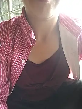 Helen-nn's Live XXX Chat