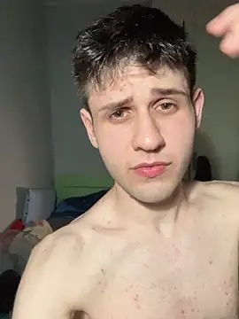 Alessandro_478 Adlı Modelin Canlı XXX Sohbeti