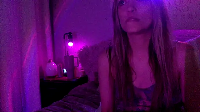 RavenHepburn's Live XXX Chat