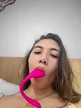 Iris_lee Adlı Modelin Canlı XXX Sohbeti