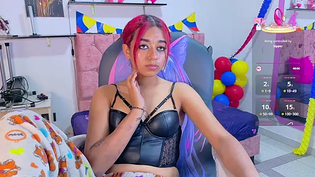 Zayury live XXX chat