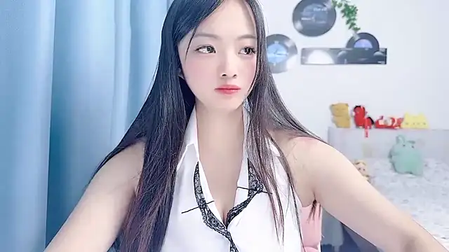 Winnie666999 Adlı Modelin Canlı XXX Sohbeti