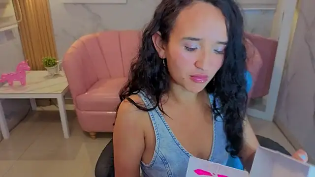 bella_vibess_s – Live XXX-chat