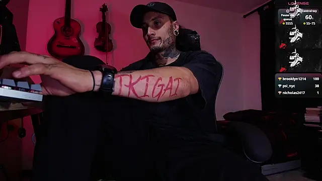 Ryuk_it élő XXX-chatje