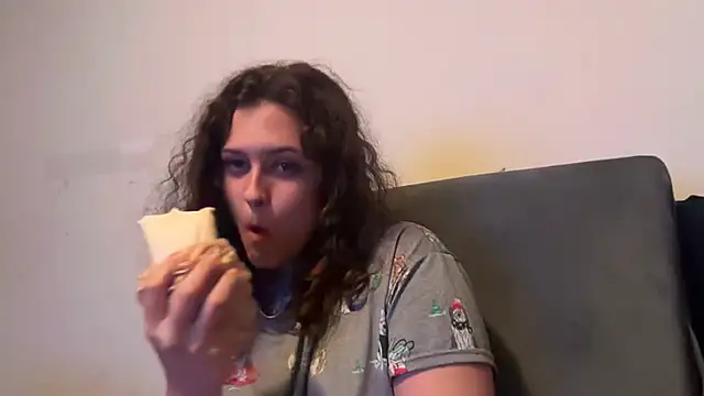 snowflakee69 élő XXX-chatje