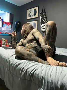 ThomasHells live XXX chat