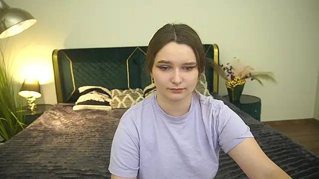 Chatroom XXX en direct de MagicPeachh_