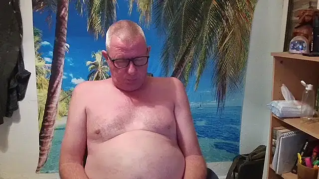 Daddy_Tobiasn Webbikameraesitys