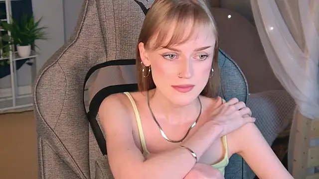 KiraMontoya Live XXX Chat