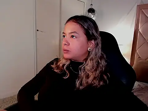 dulce_lyraa1's Live XXX Chat