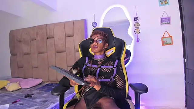 XXX chat uživo modela marxin_turner