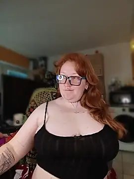 Czat XXX na żywo – CURVYSAKURA