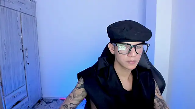 Živý XXX chat tylerrnova