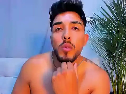 alangreek1's Live XXX Chat