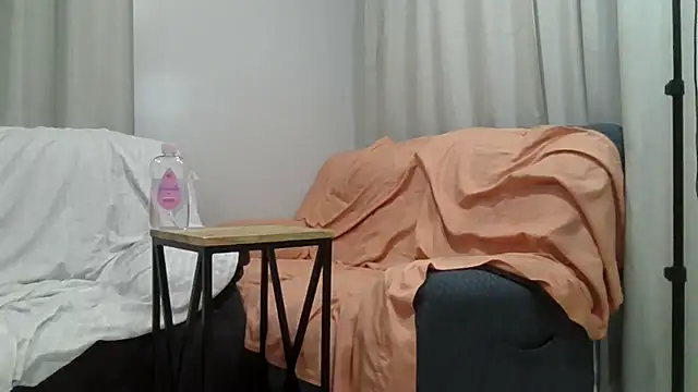 XXX chat uživo modela itsdemontimeonME